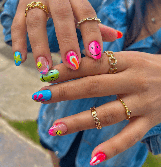 Smiley Nails