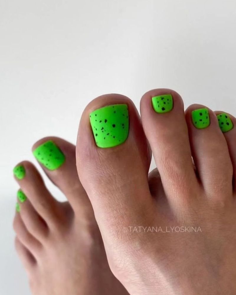 Emerald Confidence Toes